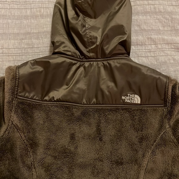 The North Face Fleece jacket. New without tags - Picture 5 of 8